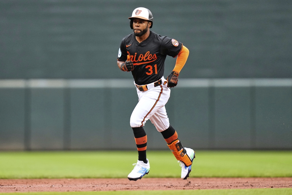 MLB(影)/火箭人之子敲逆轉比數全壘打 火熱雙城橫掃對手奪下10連勝