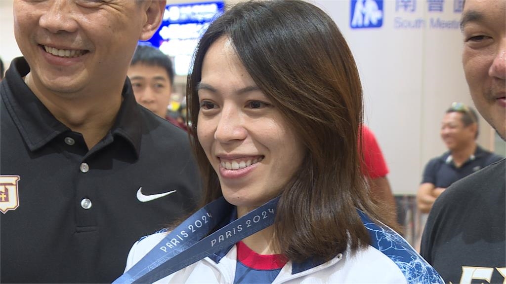 賴政府執政將滿週年 原民會主委節目談總統支持與照顧