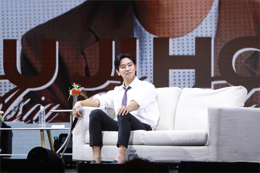 快新聞／「白教授」來了！朱智勛來台辦見面會　全場粉絲HIGH到最高點