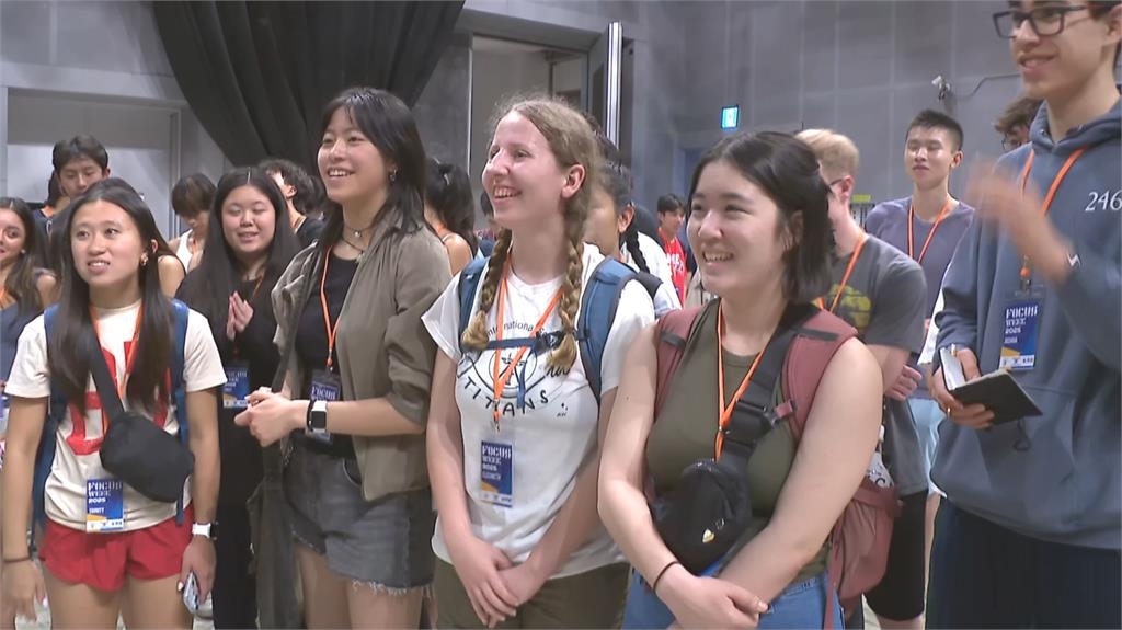 影視體驗營開幕！ 美籍高中生拍戲.當一日主播