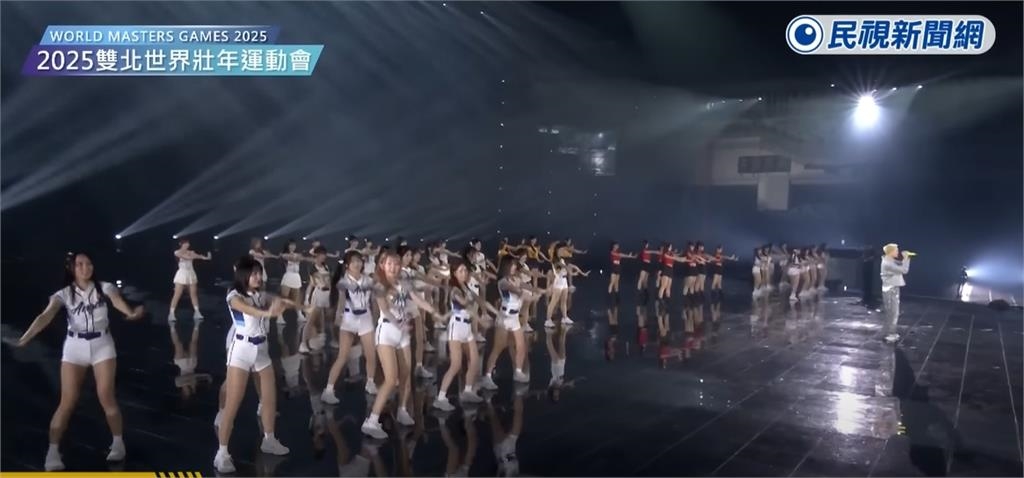 世壯運／周湯豪開幕式合體48位啦啦女神！口誤出包喊「世大運」深夜道歉了