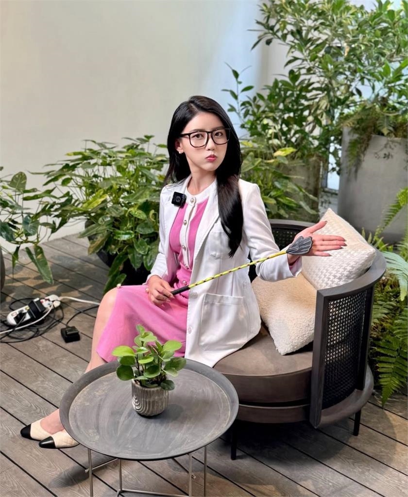 「最美營養師」12年前舊照震撼流出！網一看全暈了：校花等級