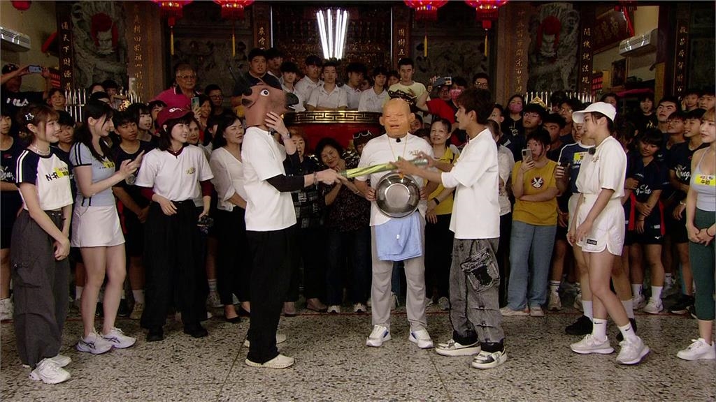 《綜藝大集合》胡瓜「找郭忠祐報仇」！反而一直被痛K超爆笑