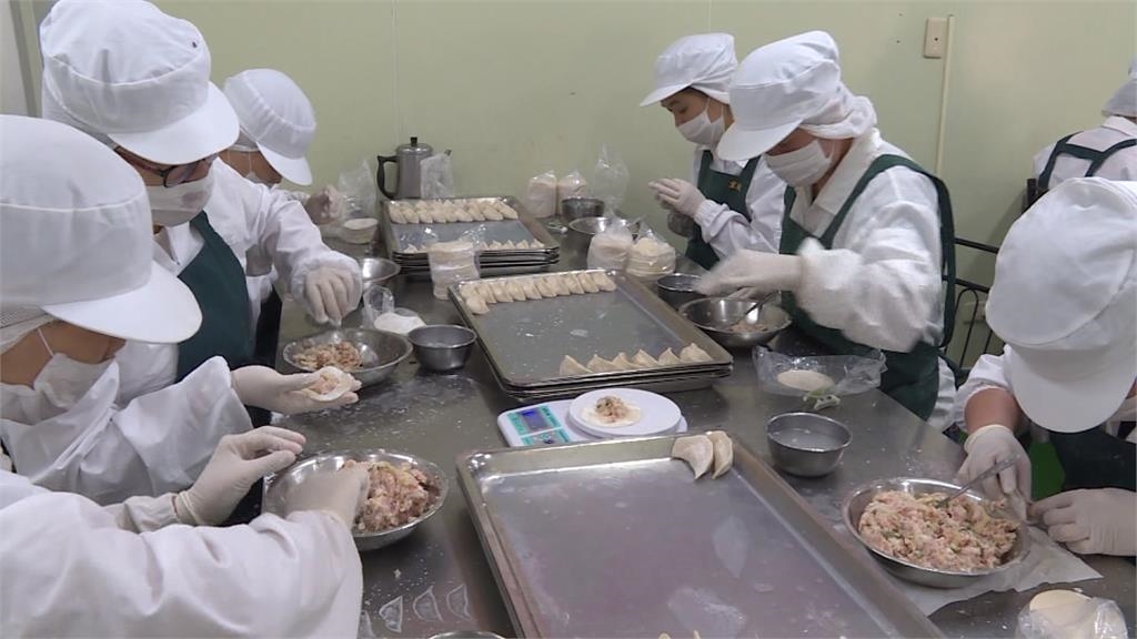 充滿愛的水餃! 彰化二林保育院成立水餃工坊