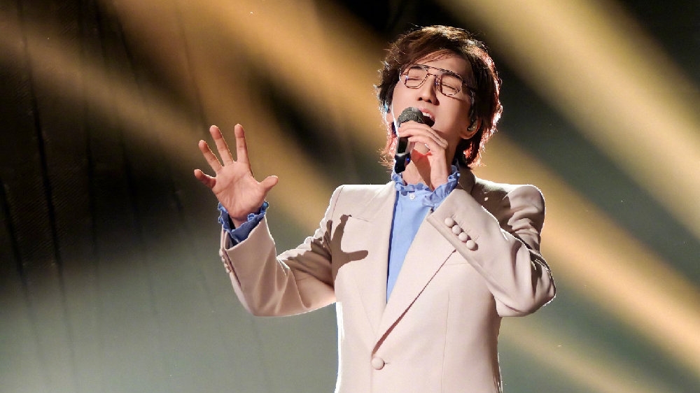 林志炫赴中12年回鍋《歌手》2集慘遭淘汰!網見他「行程大清空近況」嚇傻了