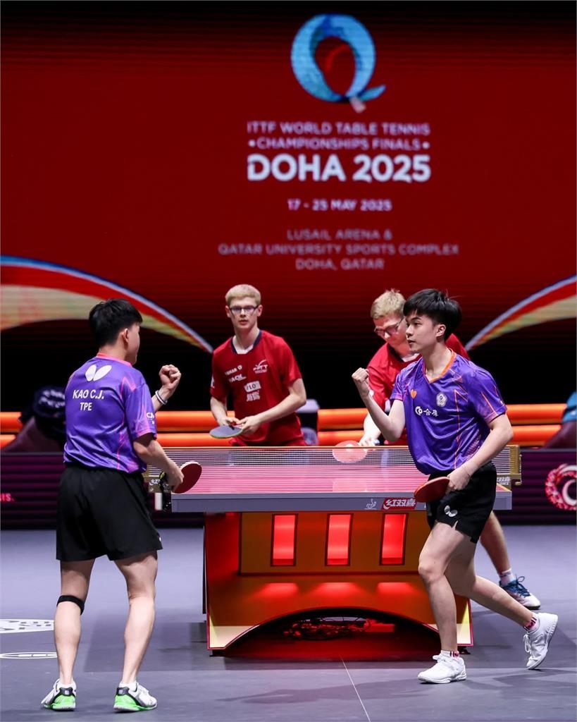 「柚香林萌」擊潰中國又贏世界第一!闖決戰被訪「急喊1句」網笑翻:已讀亂回