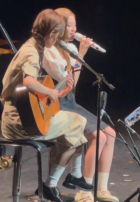 歐陽娜娜遭爆「撤銷國籍、不得入境」!內政部揭身分真相…本人現身大唱太聰明