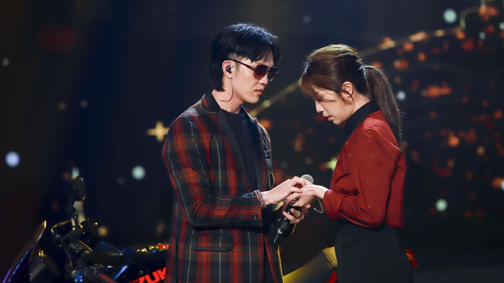 郭忠祐放絕狂寵蔡家蓁！「爆閃行徑曝光」已婚女星也凍未條：愛上他了