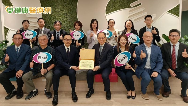 台灣衛采製藥積極培養醫藥行銷人才 胡耀中董事長獲頒榮譽MR認證
