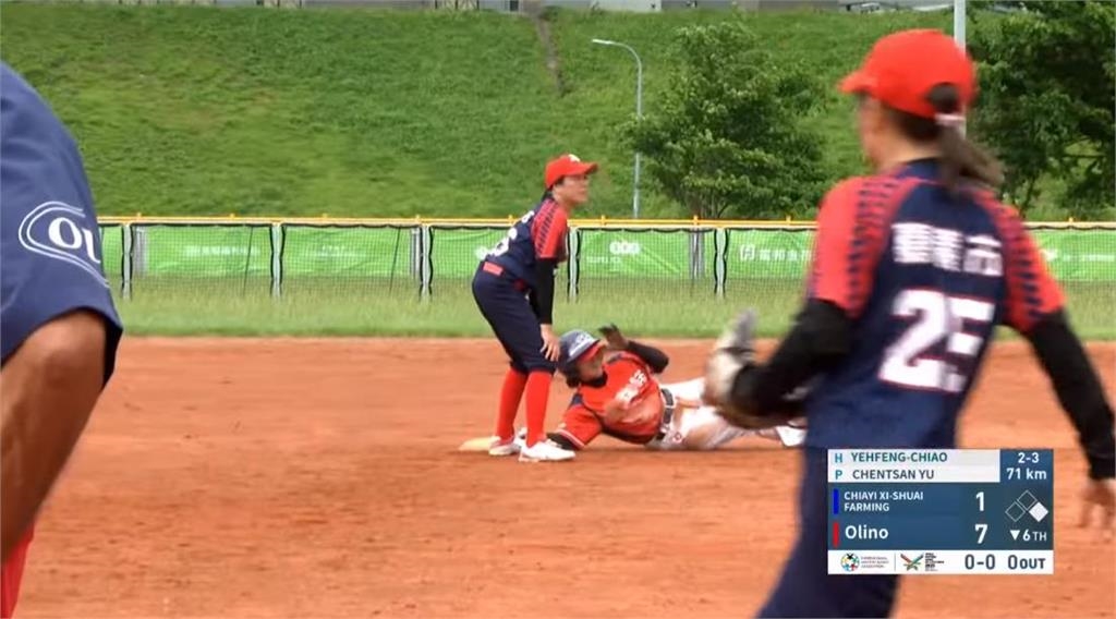 世壯運(影)/女壘60+決賽阿嬤球員頭部滑壘有夠拚! 歐立諾隊8:1奪下金牌
