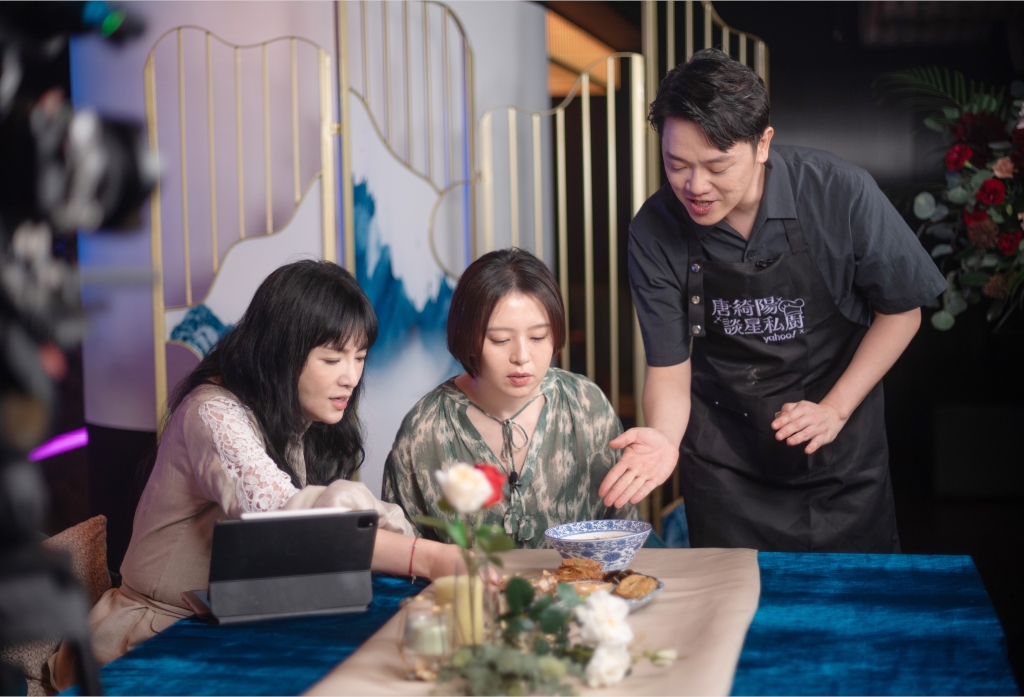 劉品言面對「馬路三寶」不忍了！錄影中搖下車窗對人喊