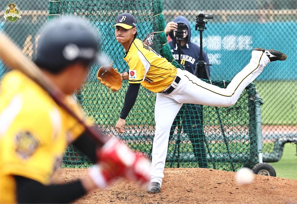 中職／MRI後不妙！中信兄弟投手動刀　張祖恩完成手肘韌帶重建手術