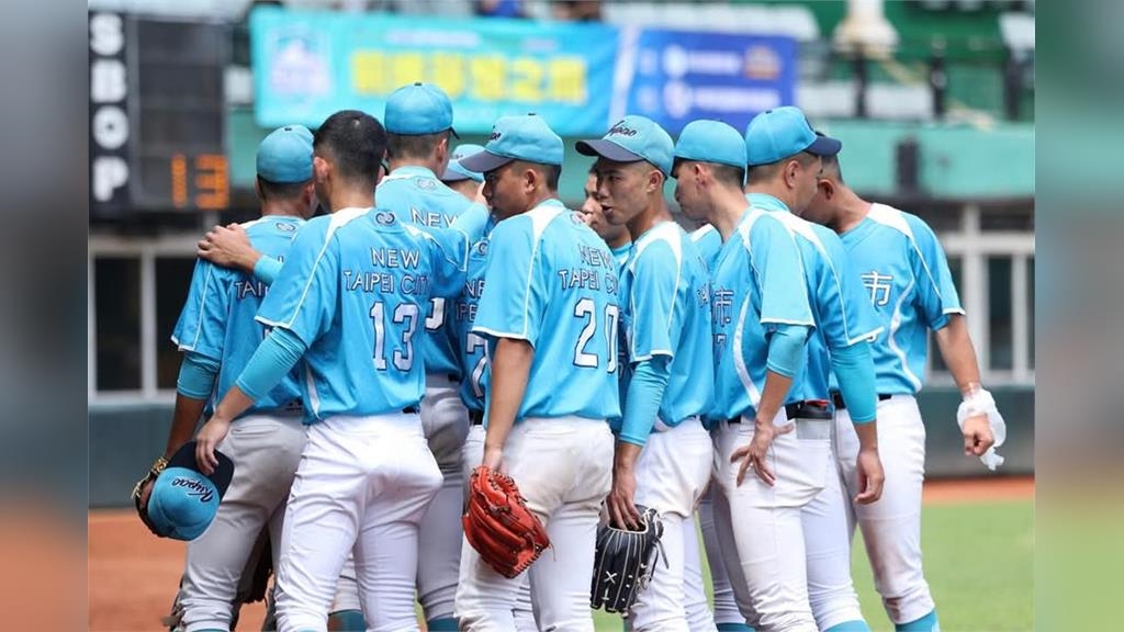 棒球(影)/玉山盃青棒錦標賽熱血開打!新北市6局14:2提前扣倒嘉義市 棒球(影)/玉山盃青棒錦標賽熱血開打!新北市6局14:2提前扣倒嘉義市