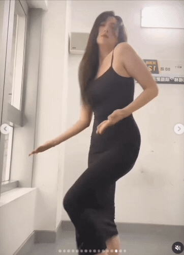 阿喜樓梯間「魔性律動片」流出!一側身「超頻震盪」網看暈:心臟暴擊