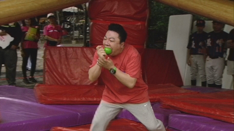 董至成燒燙傷!「烈火往臉噴」驚悚畫面曝光 重憶悲慘往事:我沒有演