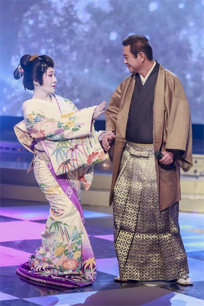 《超級冰冰Show》台語歌天花板蔡小虎頂級演歌秀!評審講評3.12創下最高收視