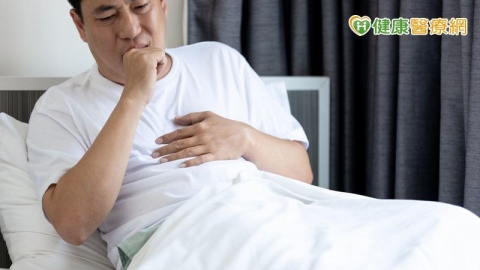 30歲冷氣師傅罹「嚴重氣喘」頻送急診 生物製劑治療半年讓他成功復工