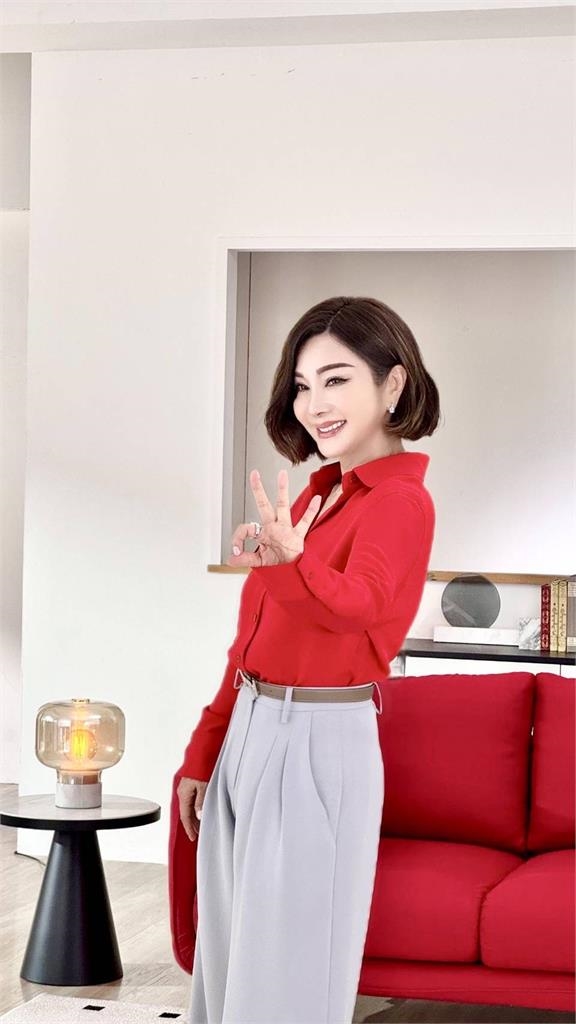 陳美鳳甜曝「新歡靠3」!凍齡女神笑揭幸福秘訣:愛自己,就是最好的保養品