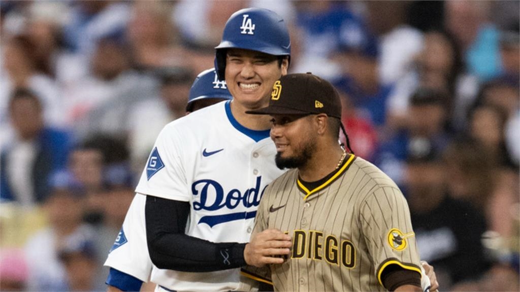 MLB(影)／你怎麼還在笑？道奇主帥氣到被趕出場　大谷觸身球上壘卻嘻嘻哈哈