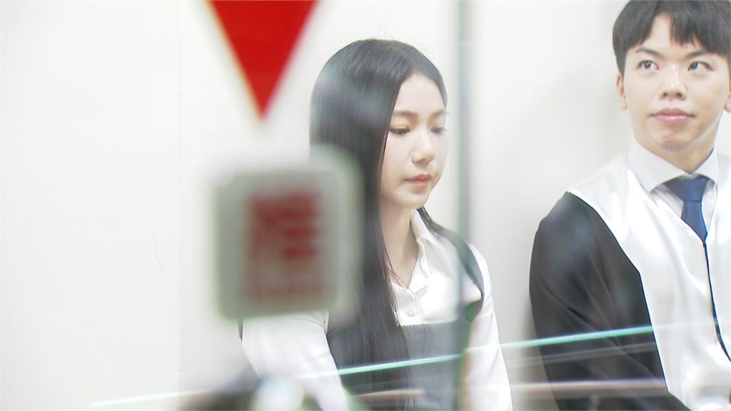 Andy、家寧「北檢同框」遭惡搞!鬼轉變「浪漫偶像劇」網笑:命中註定我告你