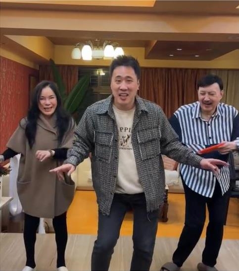 75歲李亞萍才重摔又爆2惡疾！余祥銓坦言「生病1個月」曝父母最新病況