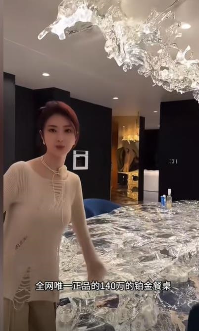 中國女網紅牆掛「3300萬藍寶堅尼」當裝潢!電費「可抵4村莊」悲慘下場曝