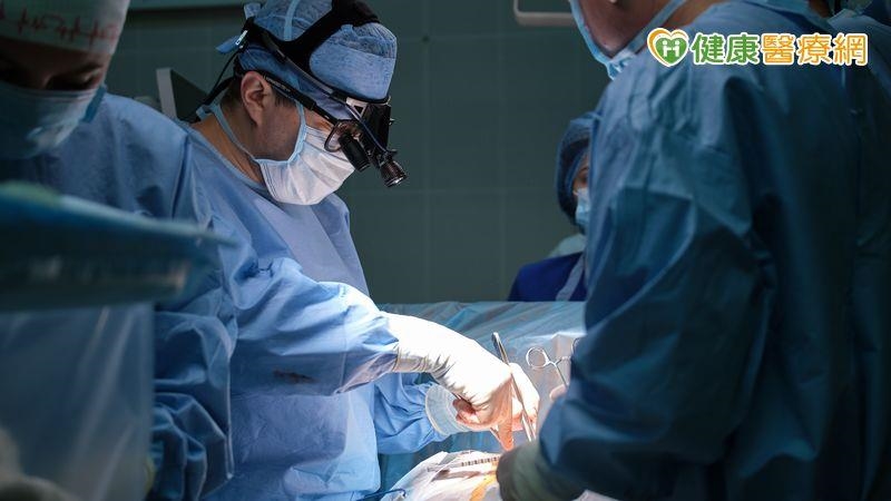 癌症連43年蟬聯十大死因榜首！2類癌死亡率上升　自殺時隔14年回榜