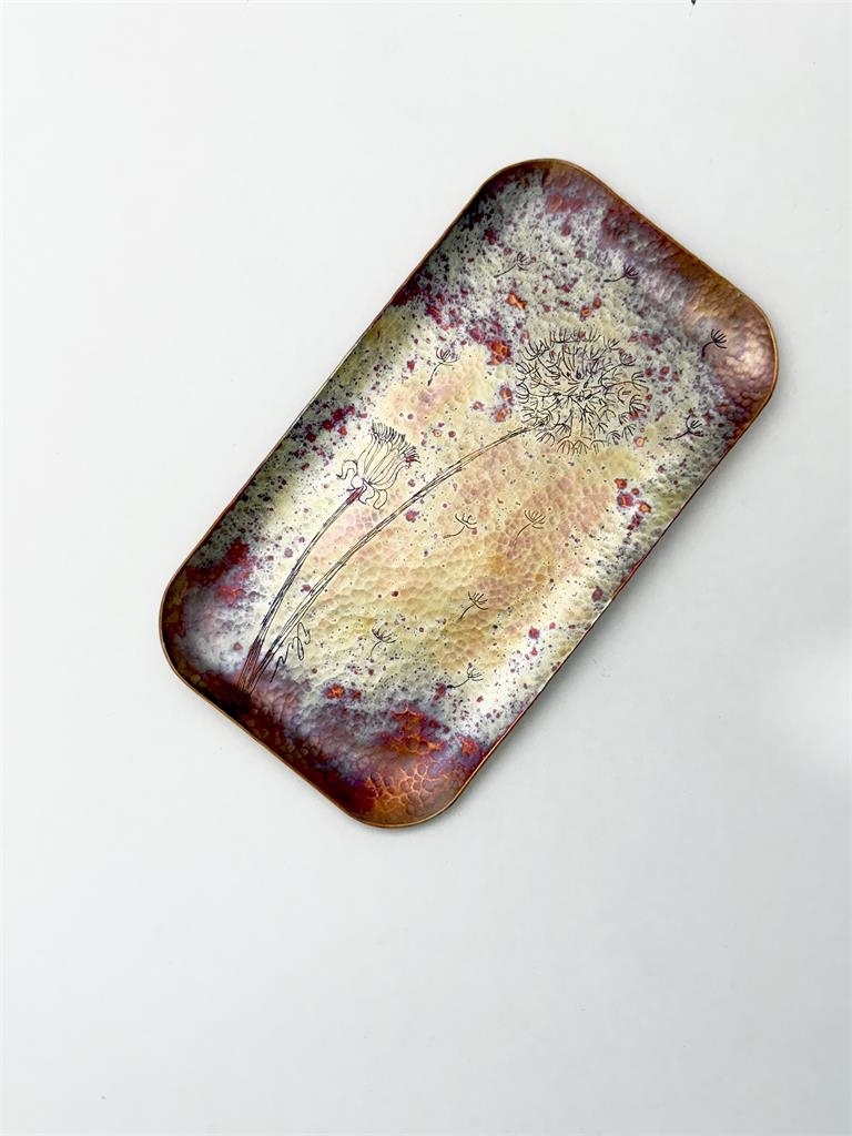 藝術／把大自然「蒲公英」融入金工藝品　純銀戒指也是舒壓按摩器