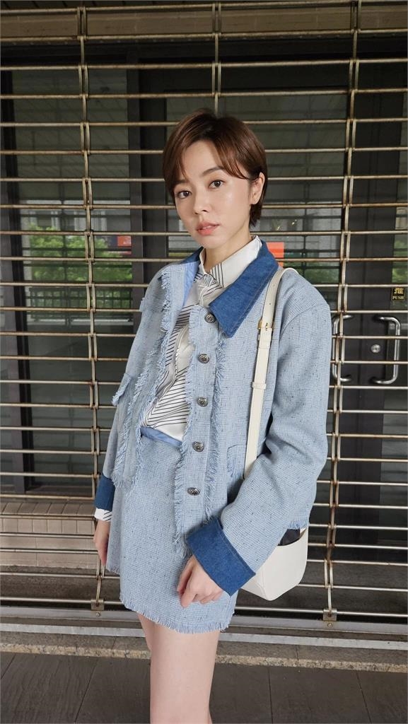 王瞳激短裙猛上縮「超狂色差長腿」太扯!2千粉猛告白:九頭身美女