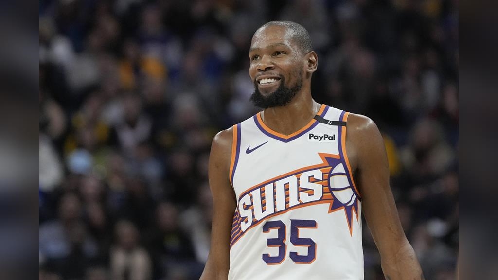 NBA(影)／杜蘭特活動中得知被交易至火箭　第一時間反應曝「嘴角上揚藏不住」