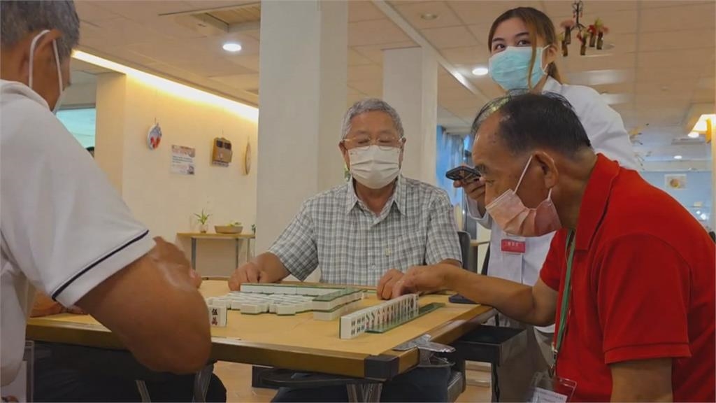 「健腦麻將」專為長者量身設計 長輩開心上桌練腦力