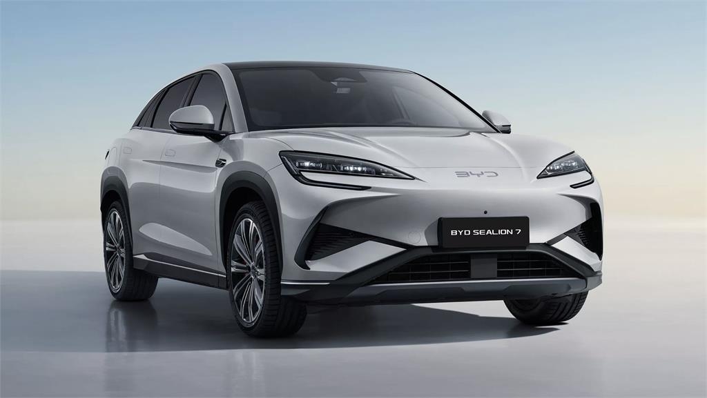 中國內捲擴大!謝金河點名「1當紅產業」將成下個目標:恐有全面性衝擊