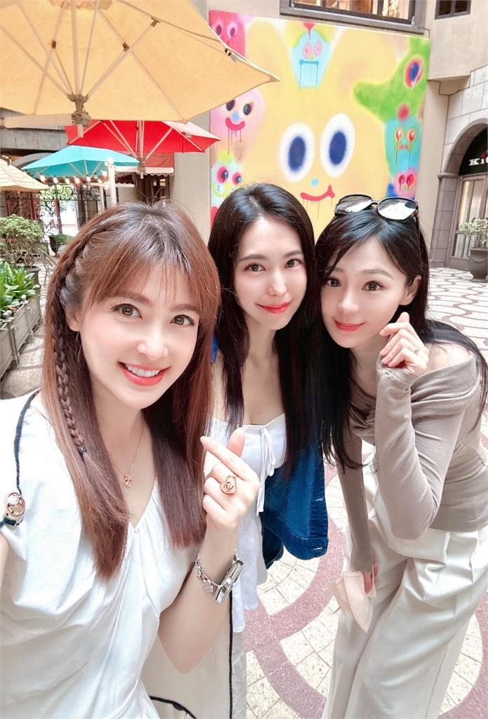 吳依潔