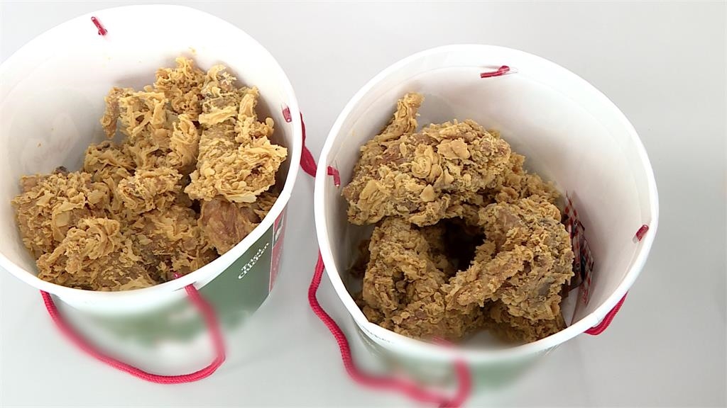 達美樂、必勝客槓上!拿坡里小編PO圖吃瓜「炸雞配披薩」坐看火山爆發