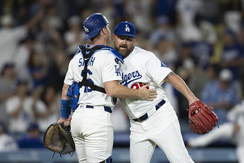 MLB(影)/大谷的第28轟被他接到!他開心接受訪問:「我要出名了!」