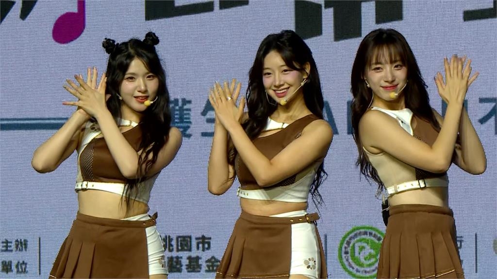 啦啦隊(影、圖多)/「樂天三本柱」嗨跳洗手舞!被問到賀瓏、Dora三人全說了