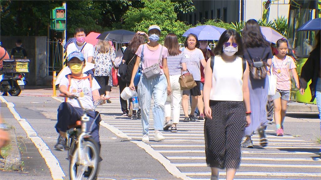 颱風季來了!南海成「低壓搖滾區」 下週恐有颱風生成