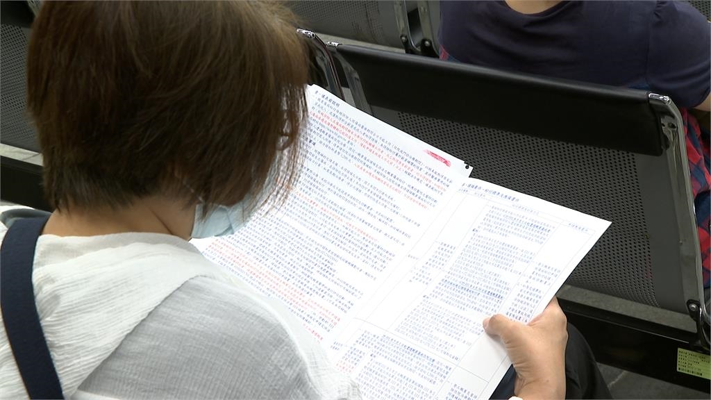 每月5萬退俸?施昇輝指出兩檔ETF生活費、旅行費全搞定