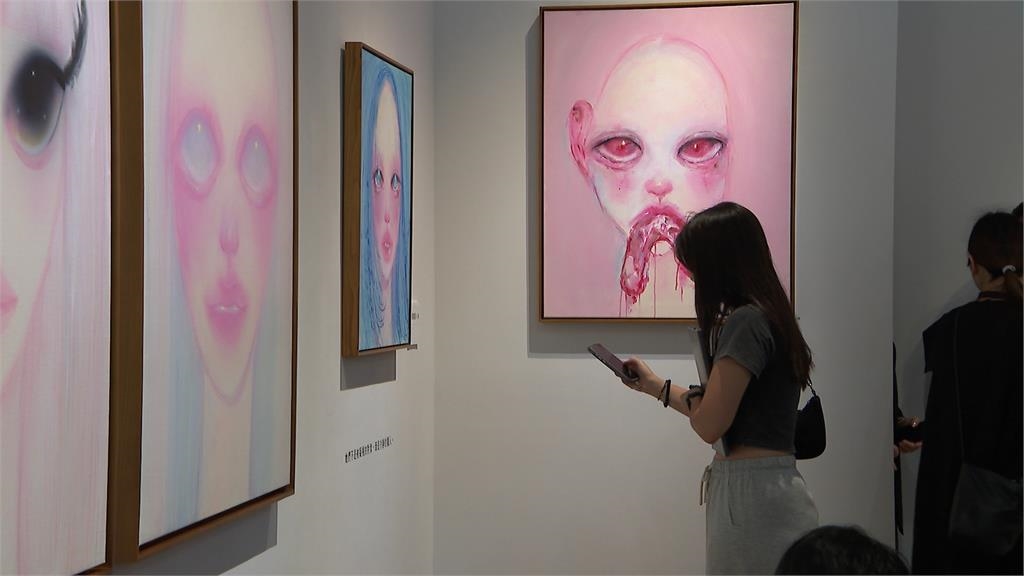 小S療傷4個月久違露面 打點愛女畫展 演藝界好友獻祝福