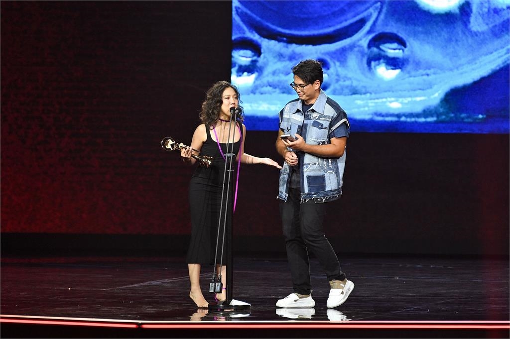 金曲36/張清芳黑臉猛催「走快一點」炎上!9年前「喊熊仔1句」黑歷史再被爆