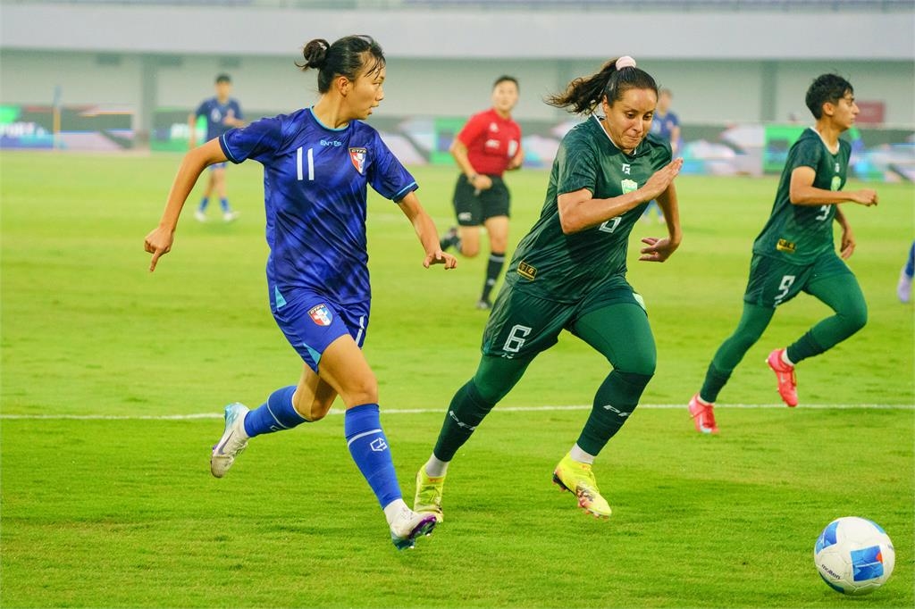 足球/「地獄班機」落幕很安心 台灣女足亞洲盃資格賽首戰8比0踢爆巴基斯坦