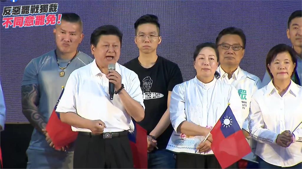 館長大和解傅崐萁喊「誤會他」！網開挖2人昔日恩怨「他暴走開咒S一S」全看傻