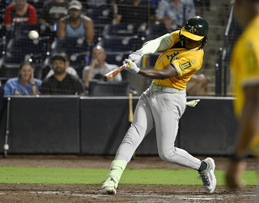 MLB(影)／運動家第2號大物大聯盟首秀　演出精采凌空回傳本壘技驚全場