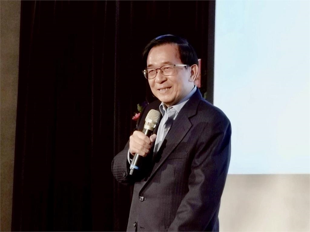 仙塔律師「24歲考到執照」超強?網挖「陳水扁1成就」更頂:才是真的難