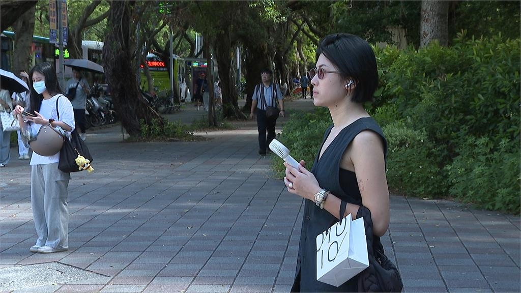 雙颱生成?菲國東方熱帶擾動98W 恐成第三號颱「路徑可能撲台」