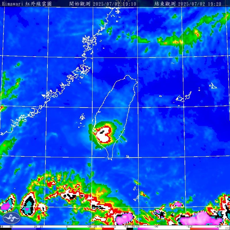 快新聞／超可愛衛星雲圖！鄭明典見「愛心」籠罩南台灣　網笑：我看倒像小精靈