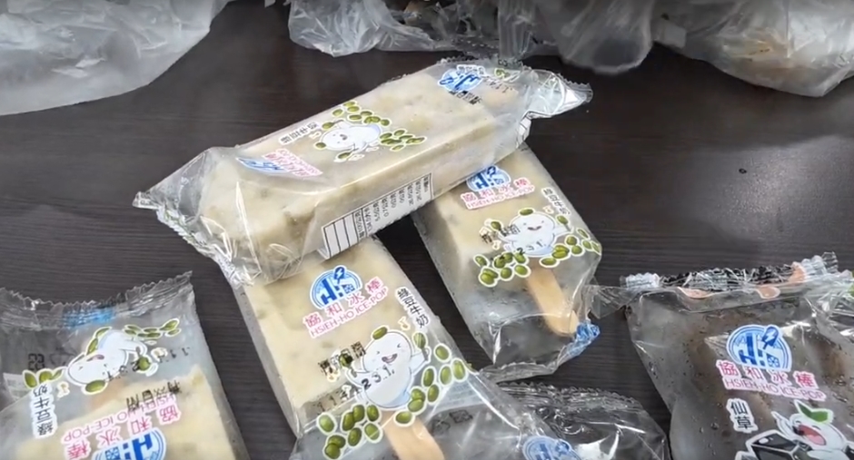 搶夏日商機!連鎖超市聯名「櫻桃小丸子」 超商推「小叮噹」聯名冰