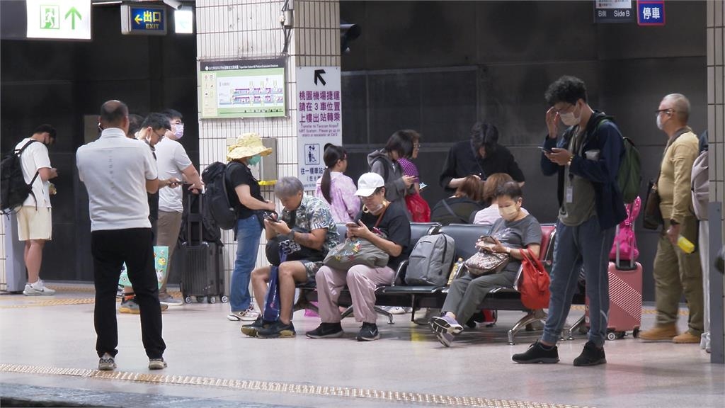 台鐵恢復販售月台票漲至22元 逾時滯留最高收933元引熱議