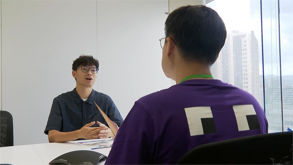 搶人了!速食店開徵千名職缺 儲備幹部「起薪42K」 搶人了!速食店開徵千名職缺 儲備幹部「起薪42K」