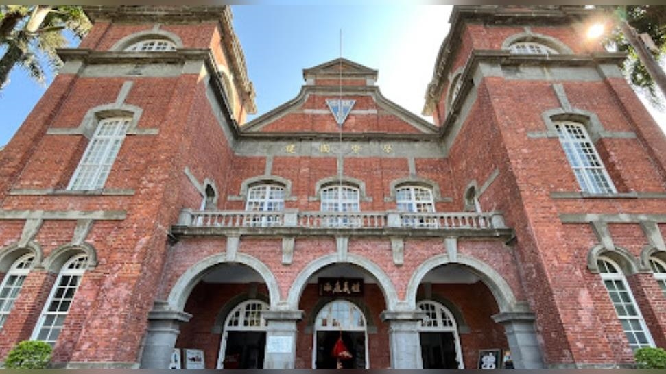 中颱丹娜絲來勢洶洶 北市74校園開放停車 中颱丹娜絲來勢洶洶 北市74校園開放停車